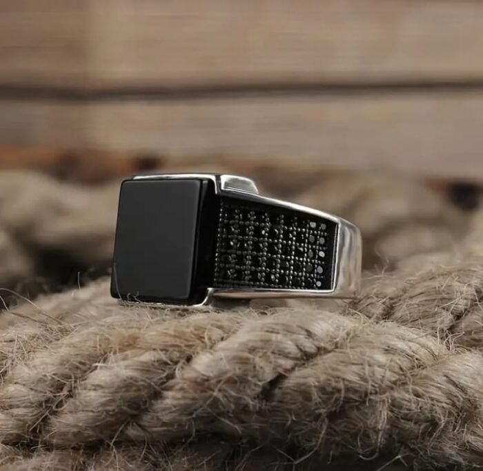 Black Square Cubic Zirconia Ring - Image 4